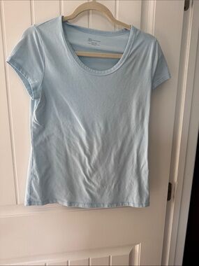 No Boundaries Light Blue Scoop Neck Short Sleeve Tee